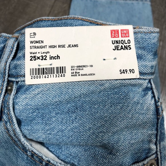NWT Uniqlo Jeans Women’s Straight High Rise Jeans Size 25x32 Inch - Picture 6 of 8